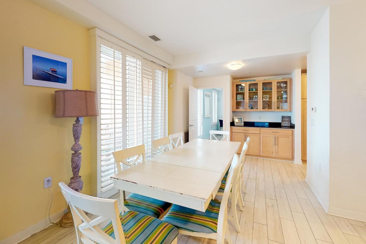 The Sanctuary - Dolphins And Daiquiris 110A Apartment เวอร์จิเนียบีช ภายนอก รูปภาพ